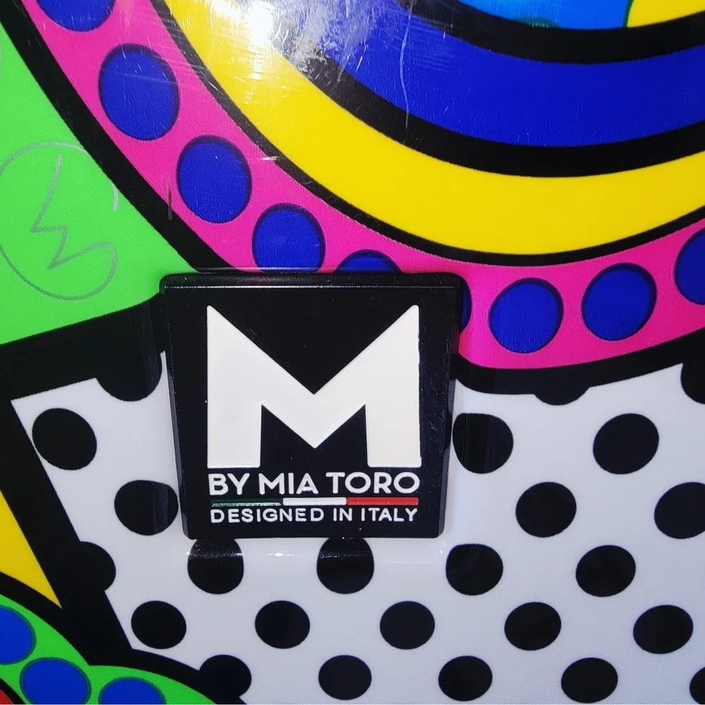Mia Toro Italia Hamsa Love 20
